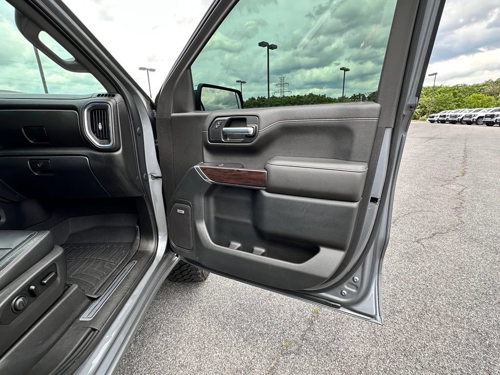 Used 2020 GMC Sierra 1500 SLT w/ SLT Premium Plus Package AWD/4WD image 15