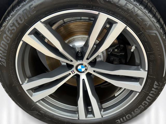 Used 2025 BMW X7 xDrive40i w/ M Sport Package AWD/4WD image 11