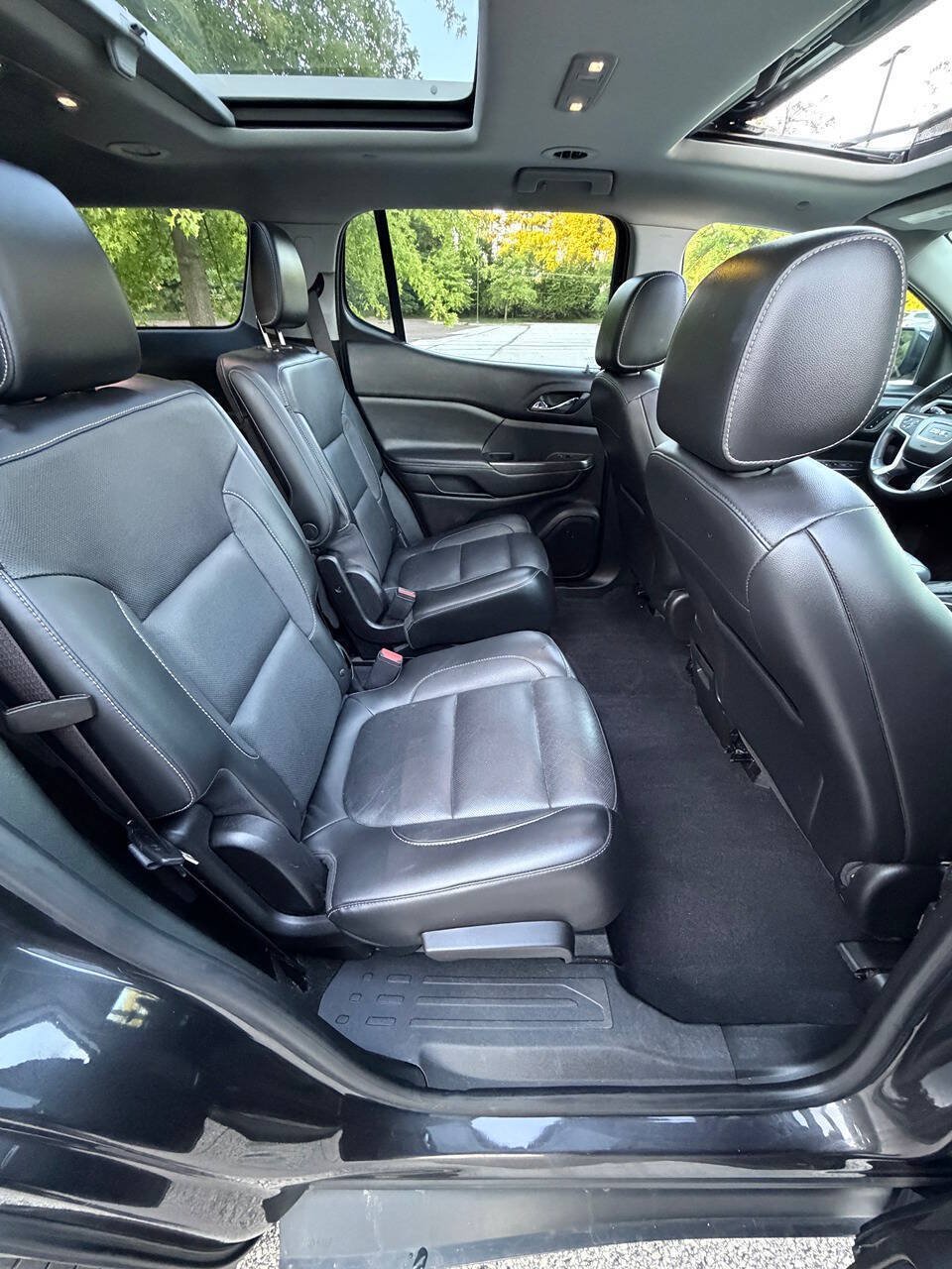 Used 2017 GMC Acadia SLT w/ LPO, Floor Liner Package AWD/4WD image 45