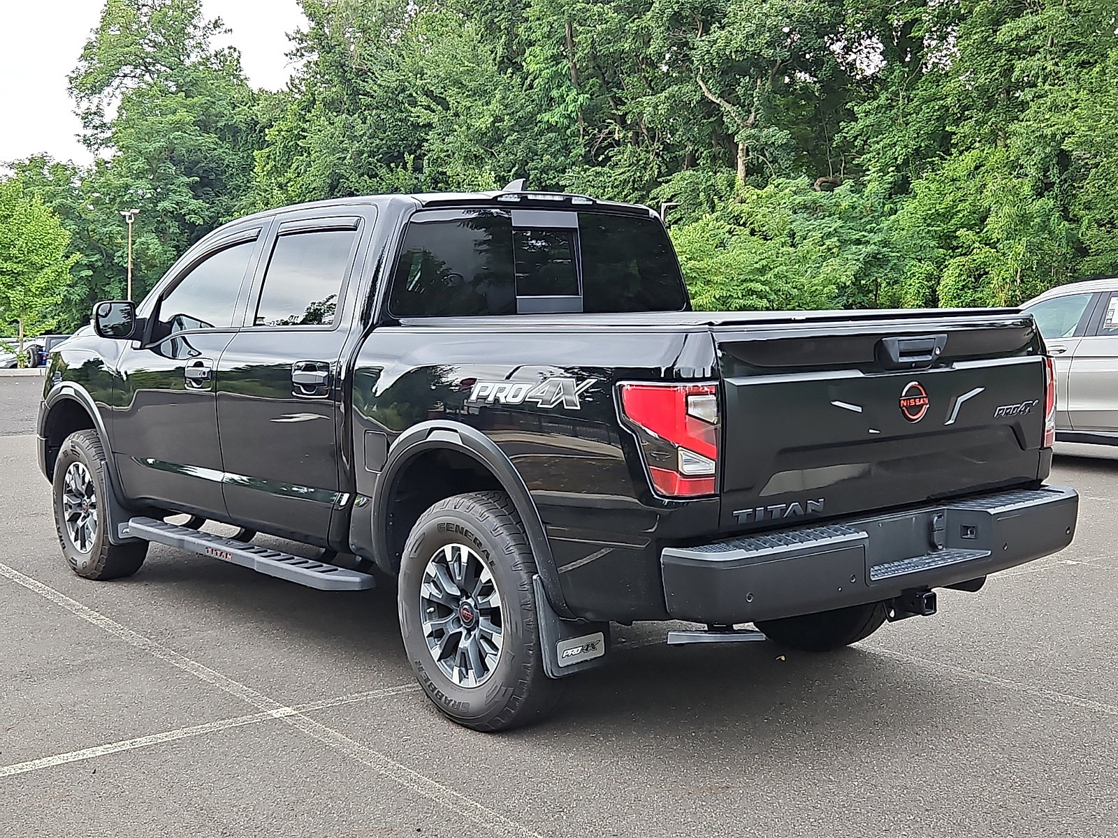 Certified 2024 Nissan Titan PRO-4X w/ Pro-4x Convenience Package AWD/4WD image 4