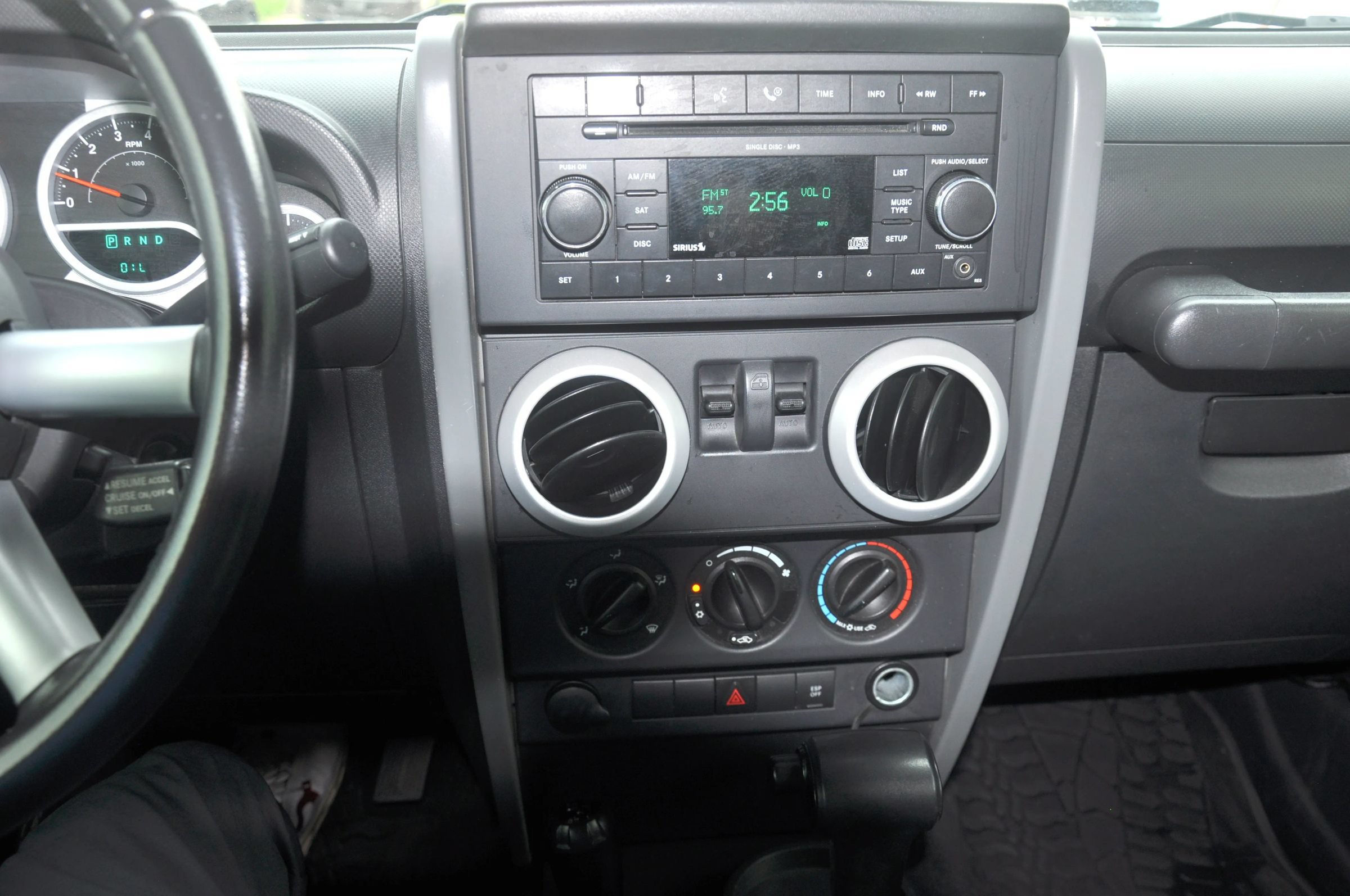 Used 2008 Jeep Wrangler Sahara w/ PWR Convenience Group AWD/4WD image 28