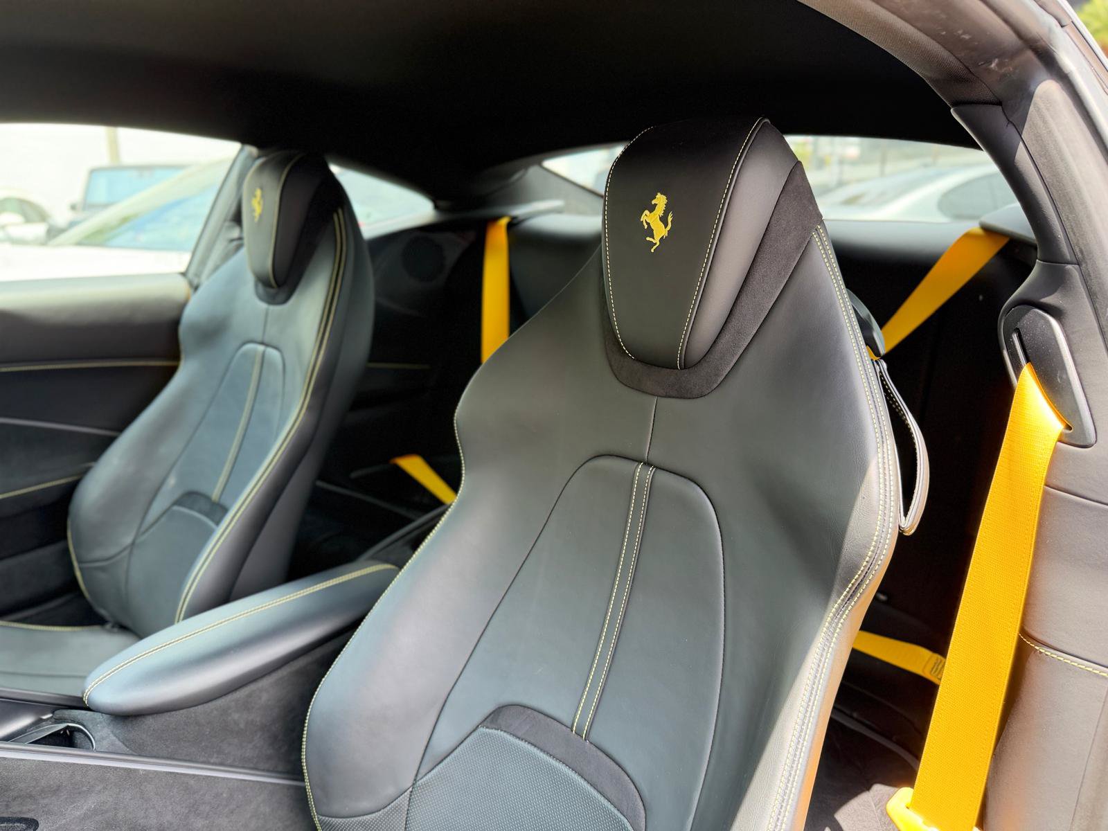 Used 2022 Ferrari Roma RWD image 31