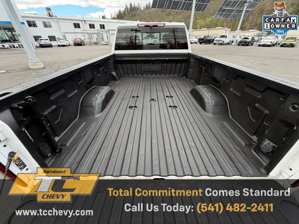 Used 2022 Chevrolet Silverado 3500 High Country w/ Safety Package II image 13