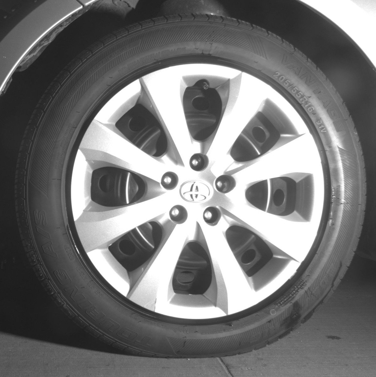 Used 2025 Toyota Corolla LE FWD image 12