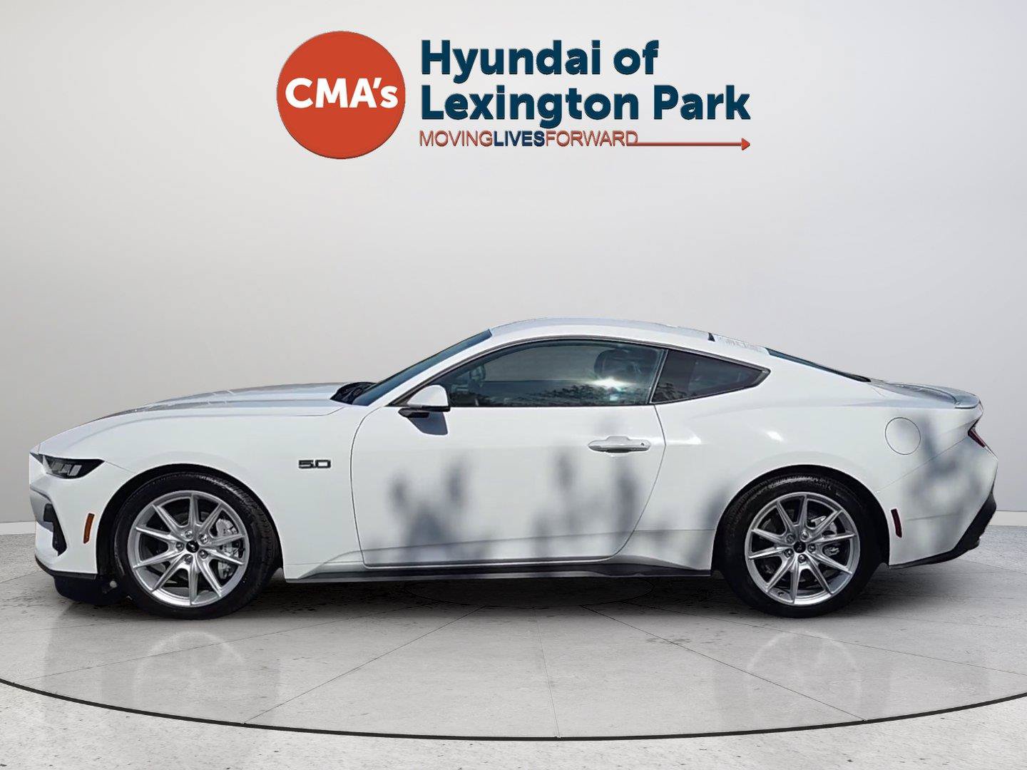 Used 2024 Ford Mustang GT Premium RWD image 2