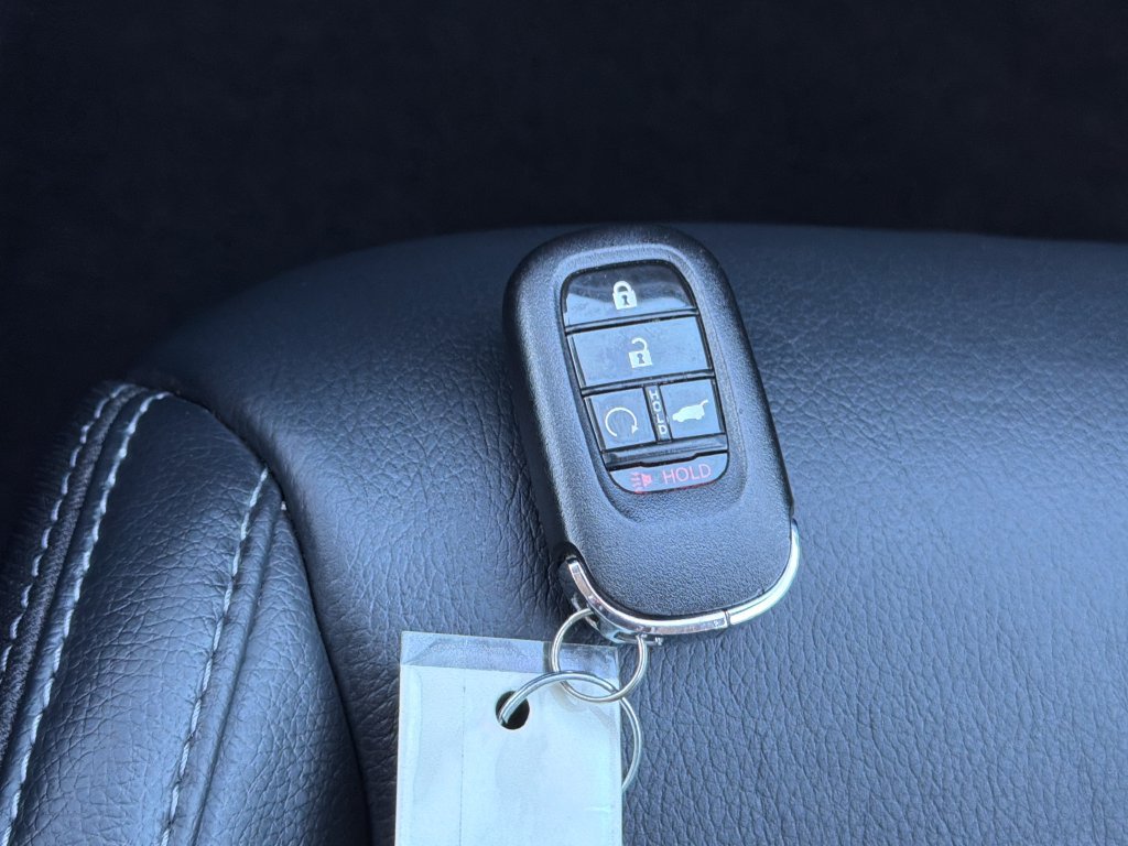 Used 2024 Honda Pilot Touring image 29