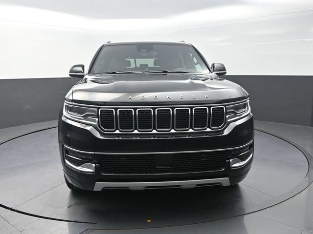 Used 2024 Jeep Wagoneer L Series II w/ Flexible Seating Group AWD/4WD image 4