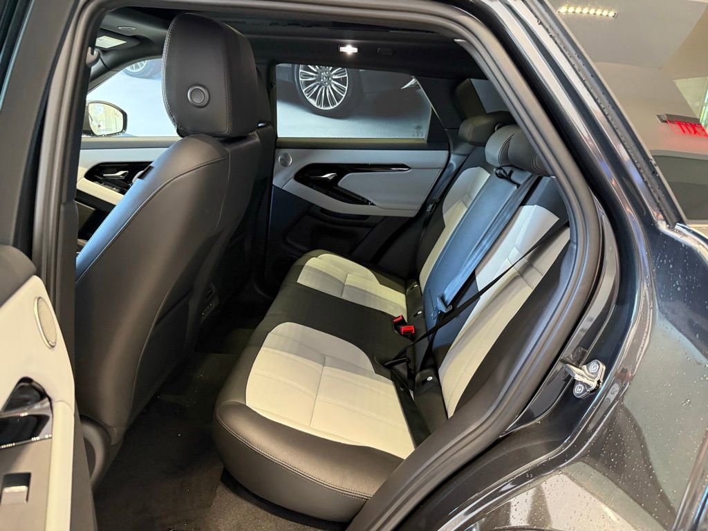 New 2026 Land Rover Range Rover Evoque Dynamic SE image 12