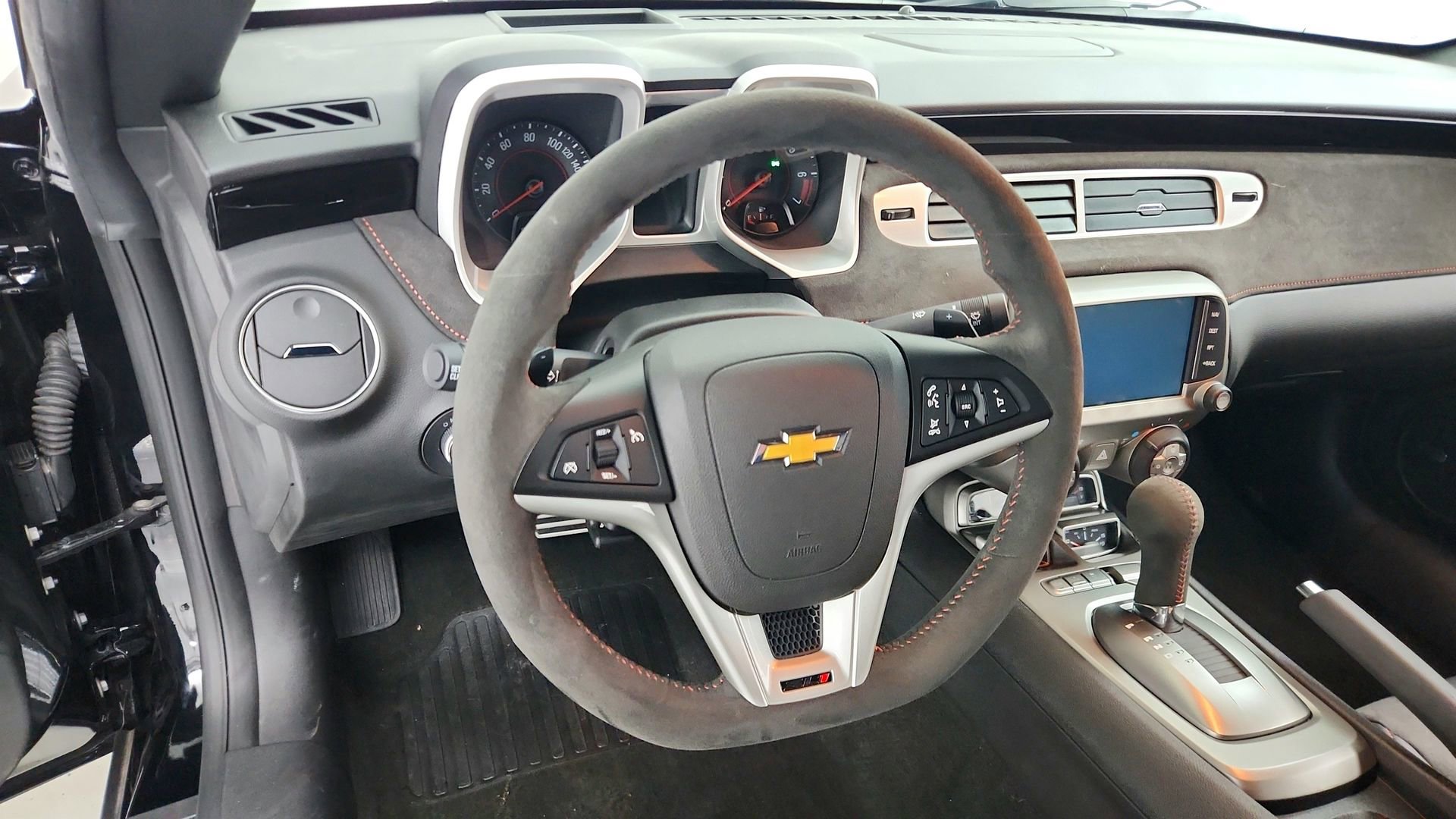Used 2014 Chevrolet Camaro ZL1 RWD image 18