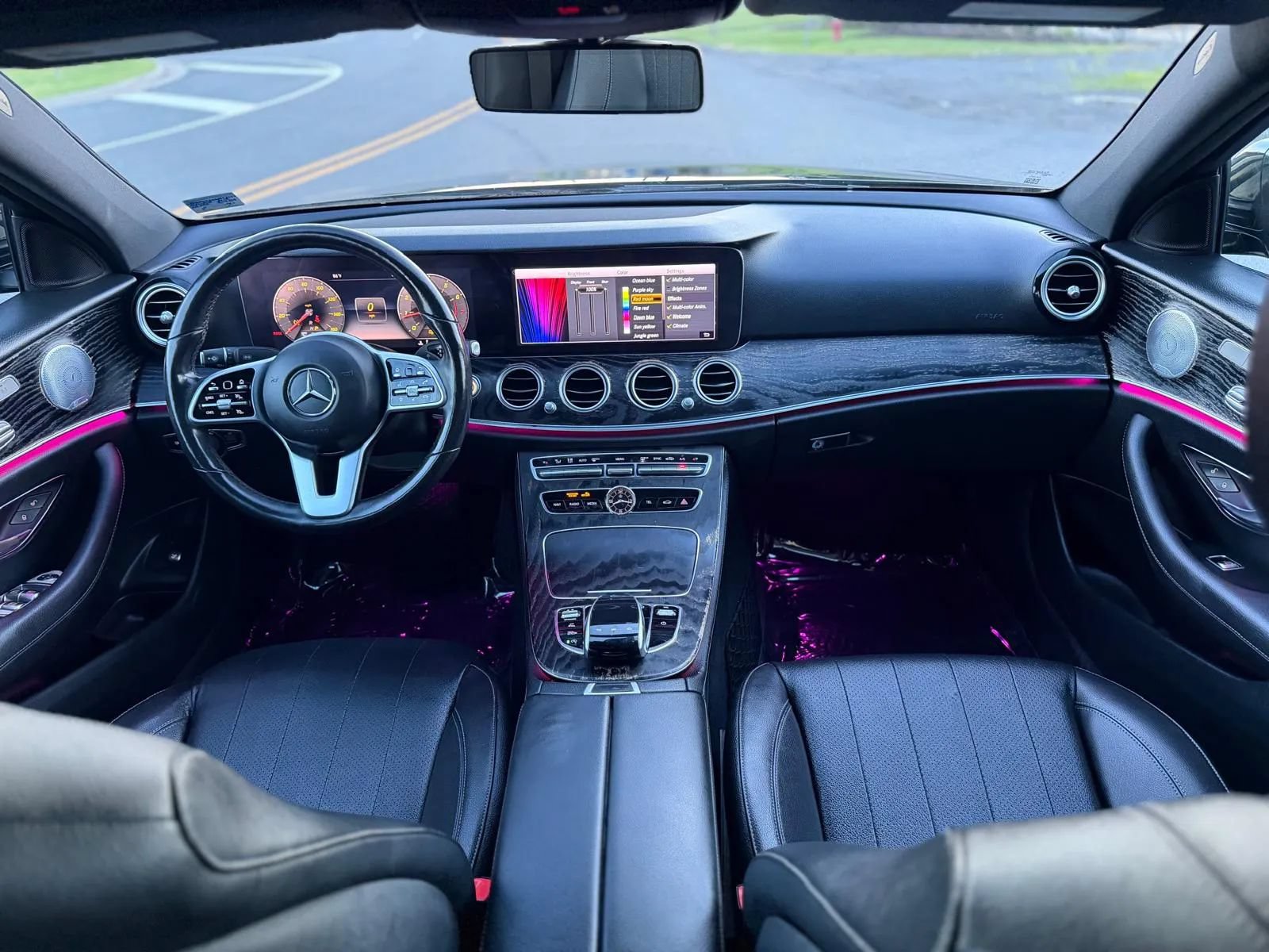 Used 2019 Mercedes-Benz E 300 4MATIC w/ Premium 1 Package image 27