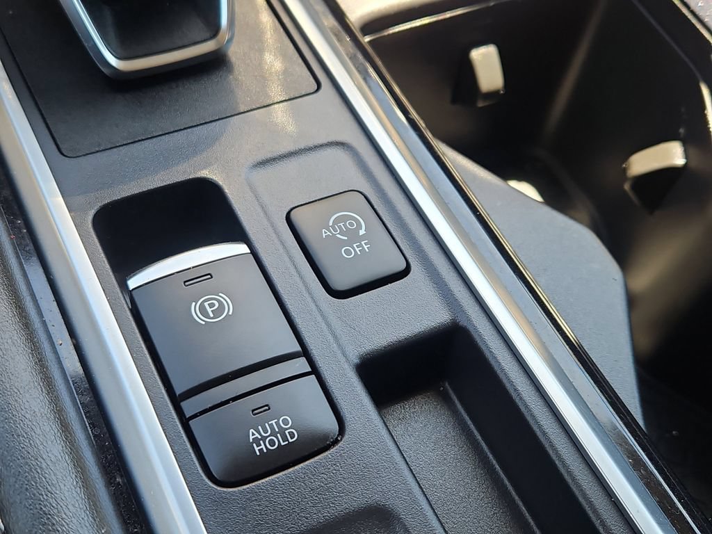 Used 2023 Nissan Pathfinder SL FWD image 16