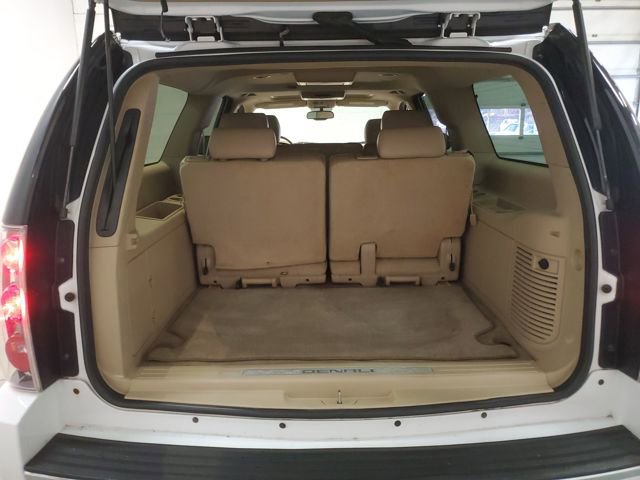 Used 2010 GMC Yukon XL Denali image 24