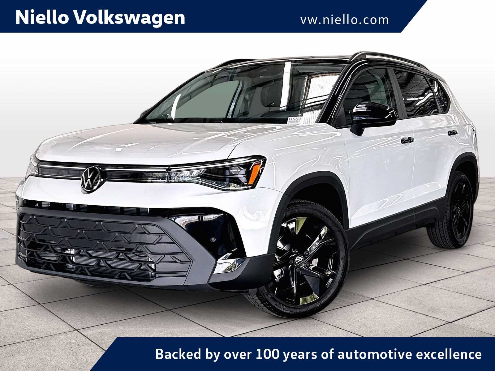 New 2027 Volkswagen Taos SE FWD image 1