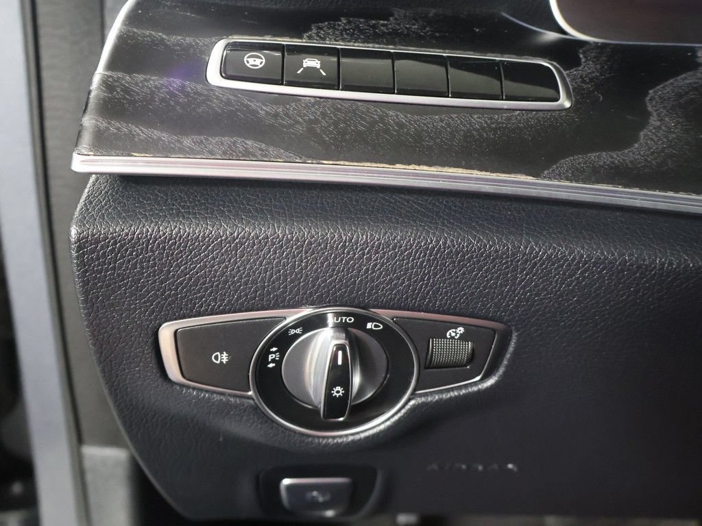 Used 2020 Mercedes-Benz E 350 4MATIC Sedan w/ Driver Assistance Package image 42