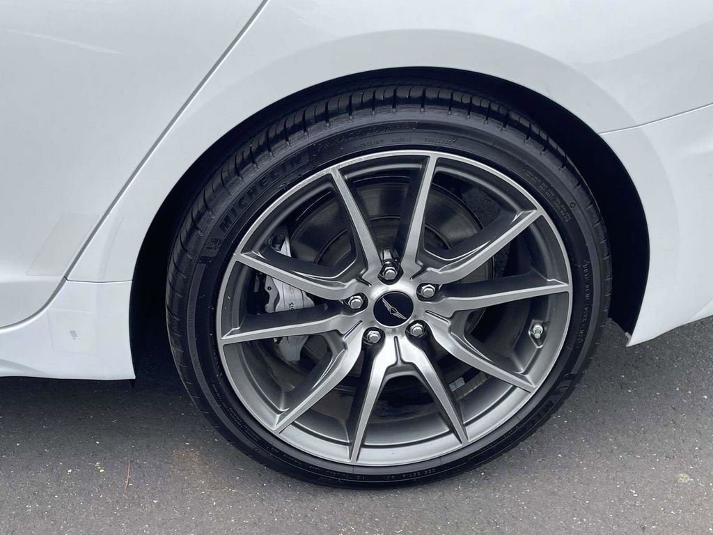 Used 2025 Genesis G70 2.5T image 29