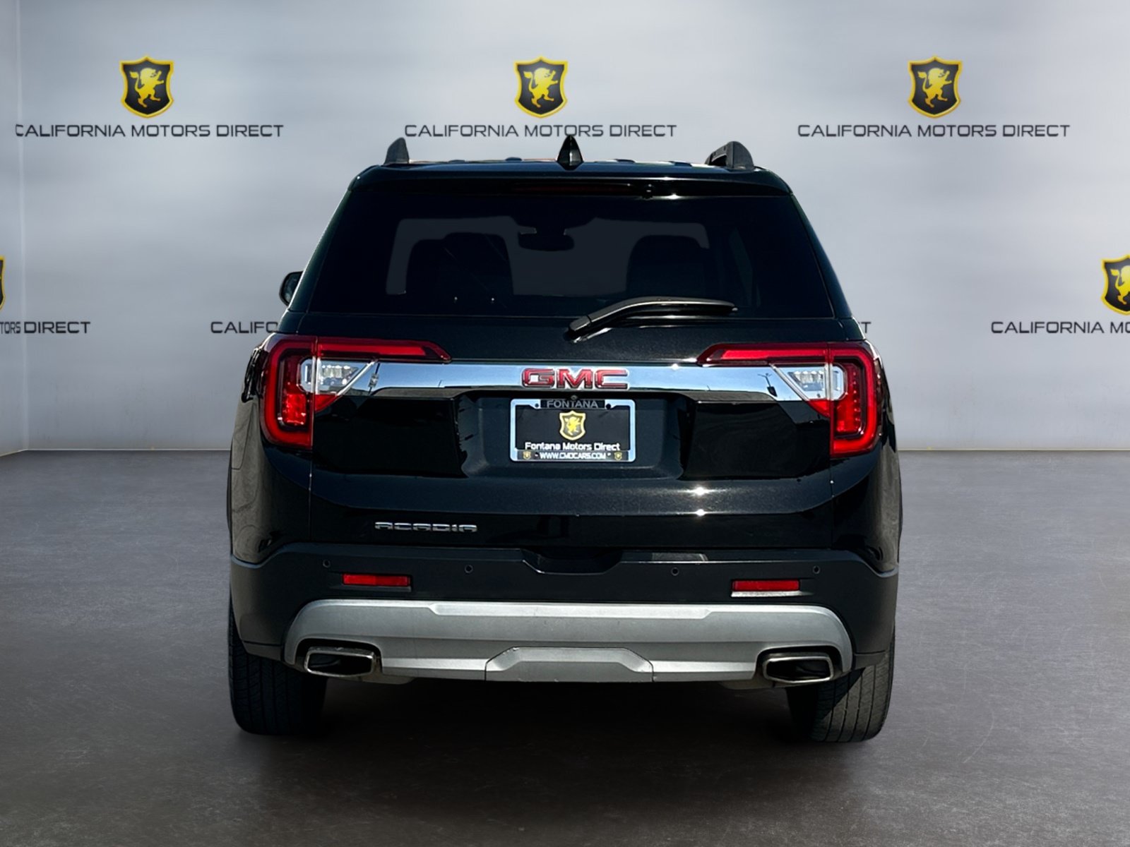 Used 2023 GMC Acadia SLT FWD image 4