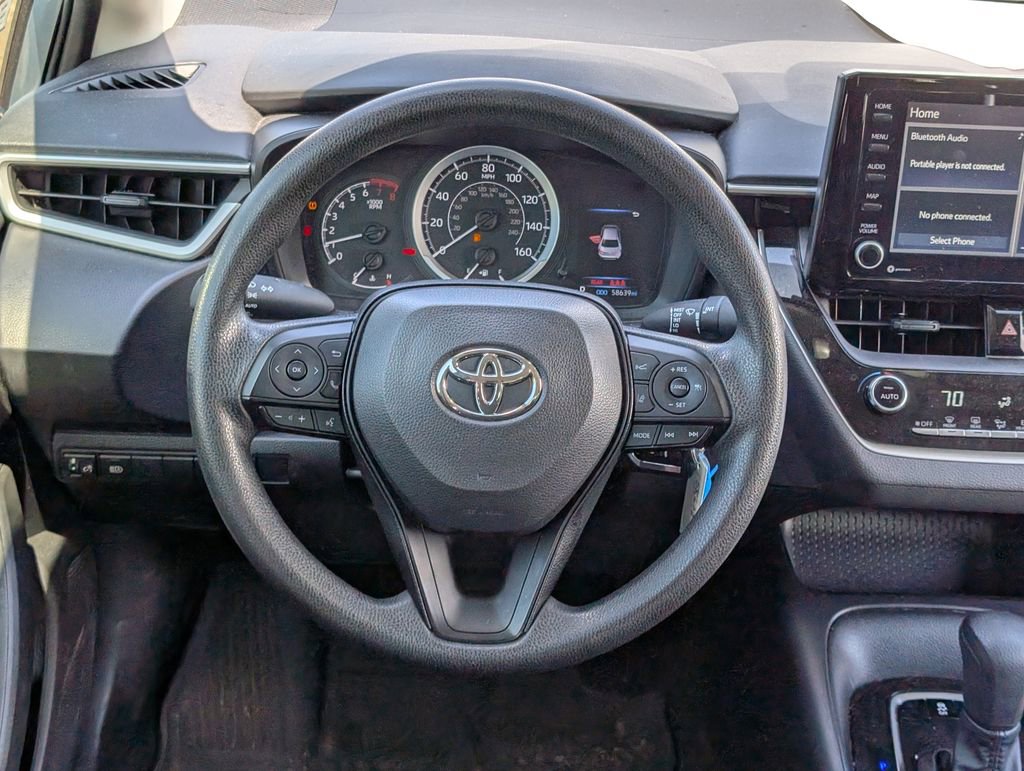 Used 2022 Toyota Corolla LE image 11