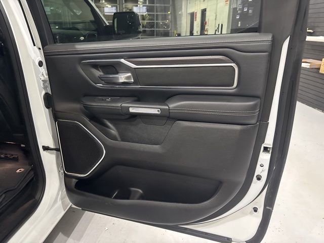 Used 2025 RAM 1500 Laramie AWD/4WD image 30