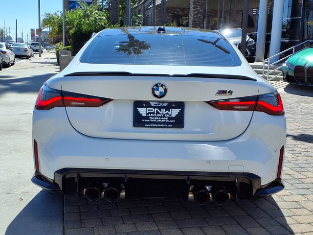 Used 2024 BMW M4 Competition w/ Executive Package RWD image 5