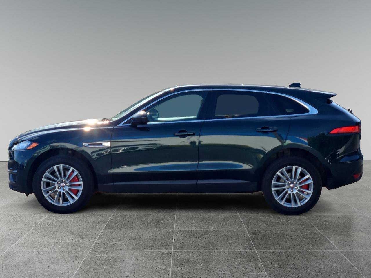 Used 2017 Jaguar F-PACE Prestige AWD/4WD image 4