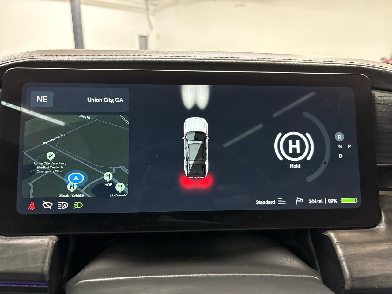 Used 2023 Rivian R1S Adventure Quad AWD/4WD image 25
