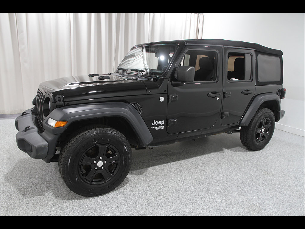 Used 2018 Jeep Wrangler Unlimited Sport S AWD/4WD image 3