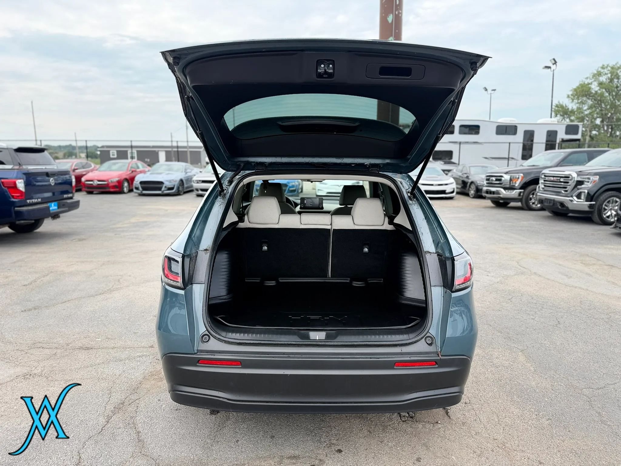 Used 2025 Honda HR-V LX image 36