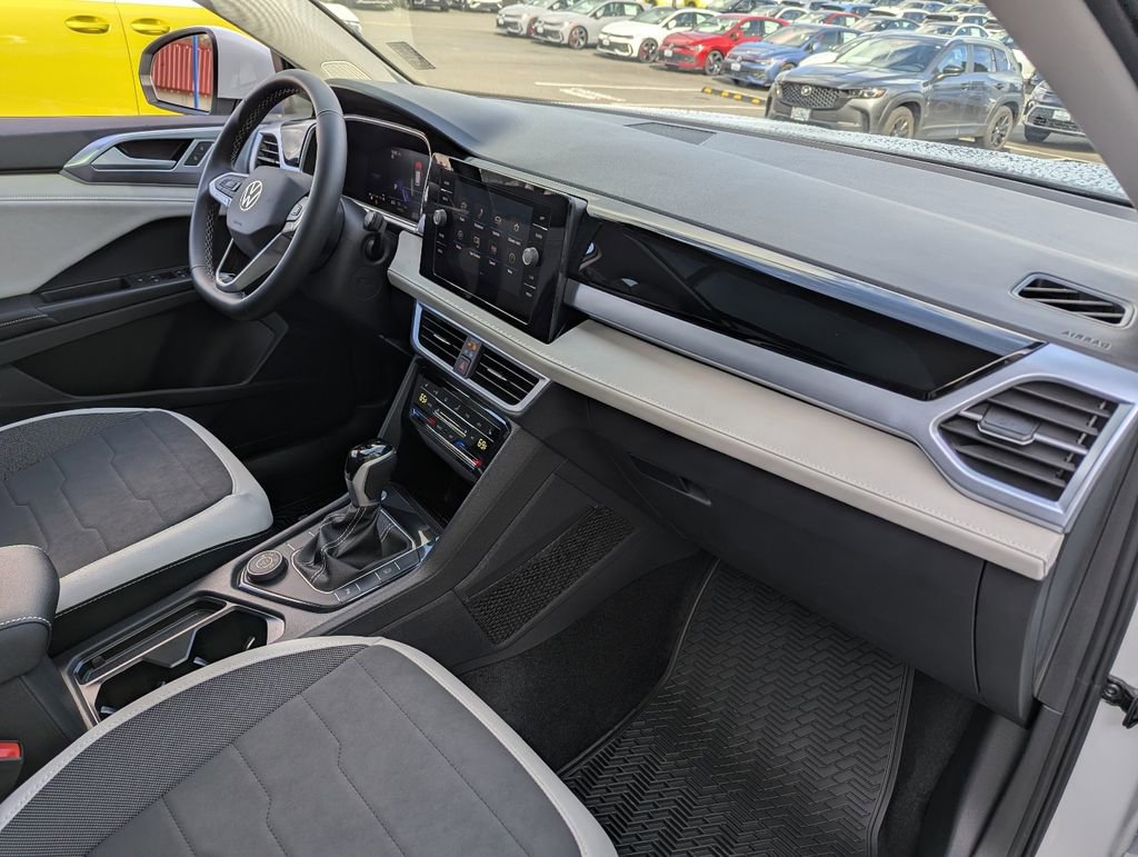 New 2026 Volkswagen Taos SE AWD/4WD image 35
