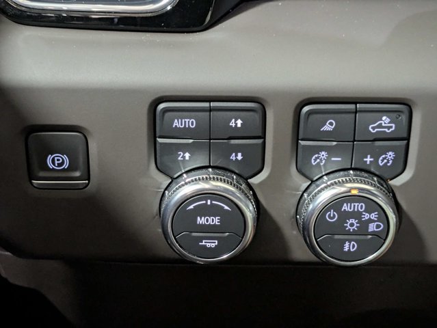 Used 2024 GMC Sierra 2500 Denali w/ Denali Reserve Package AWD/4WD image 25