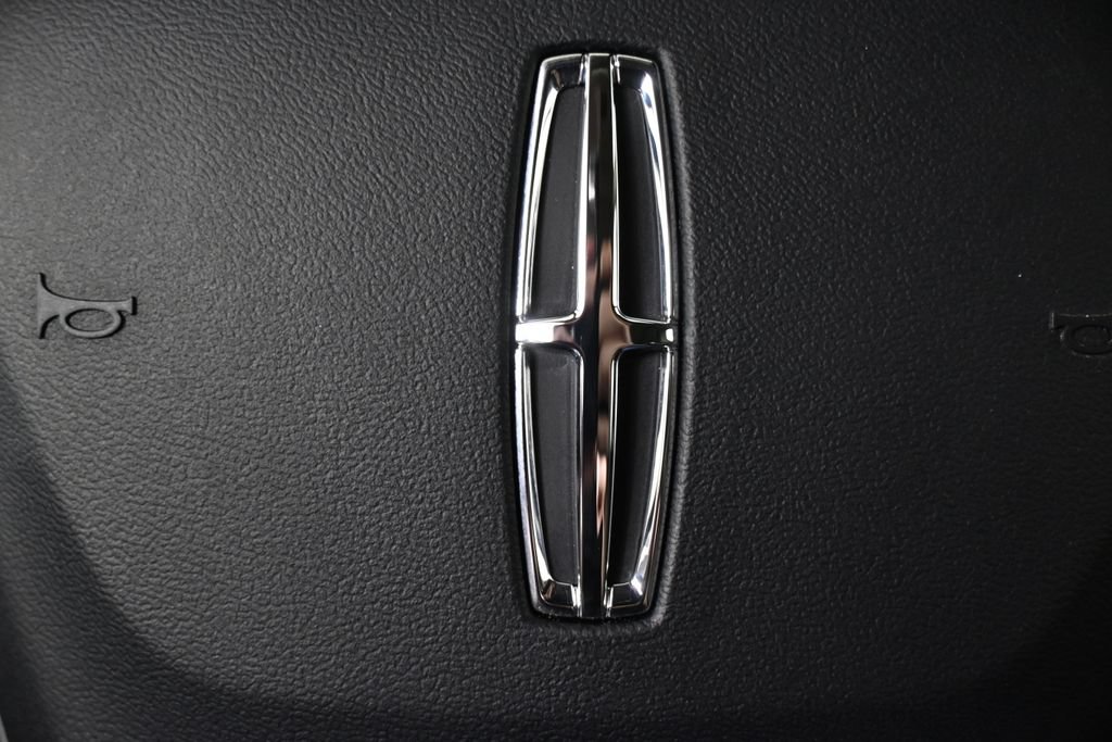 Used 2026 Lincoln Corsair Premiere AWD/4WD image 36