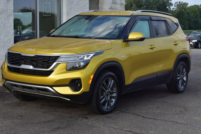 Used 2023 Kia Seltos LX AWD/4WD image 15