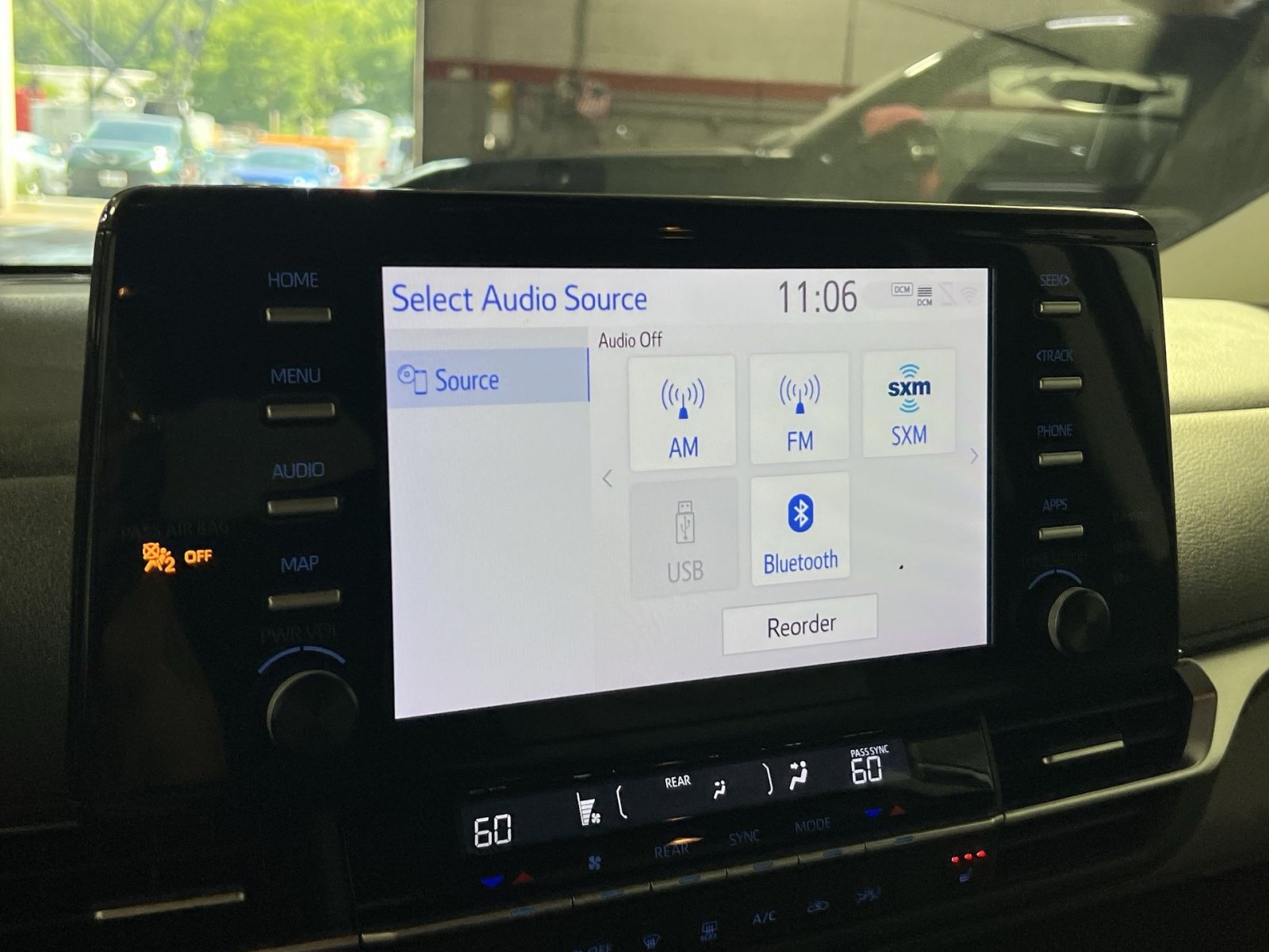 Used 2023 Toyota Sienna XLE AWD/4WD image 19