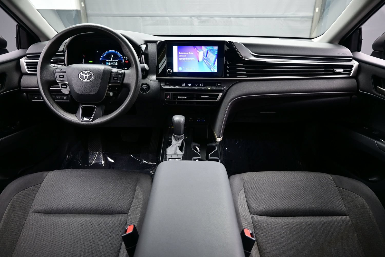 Used 2025 Toyota Camry LE FWD image 16