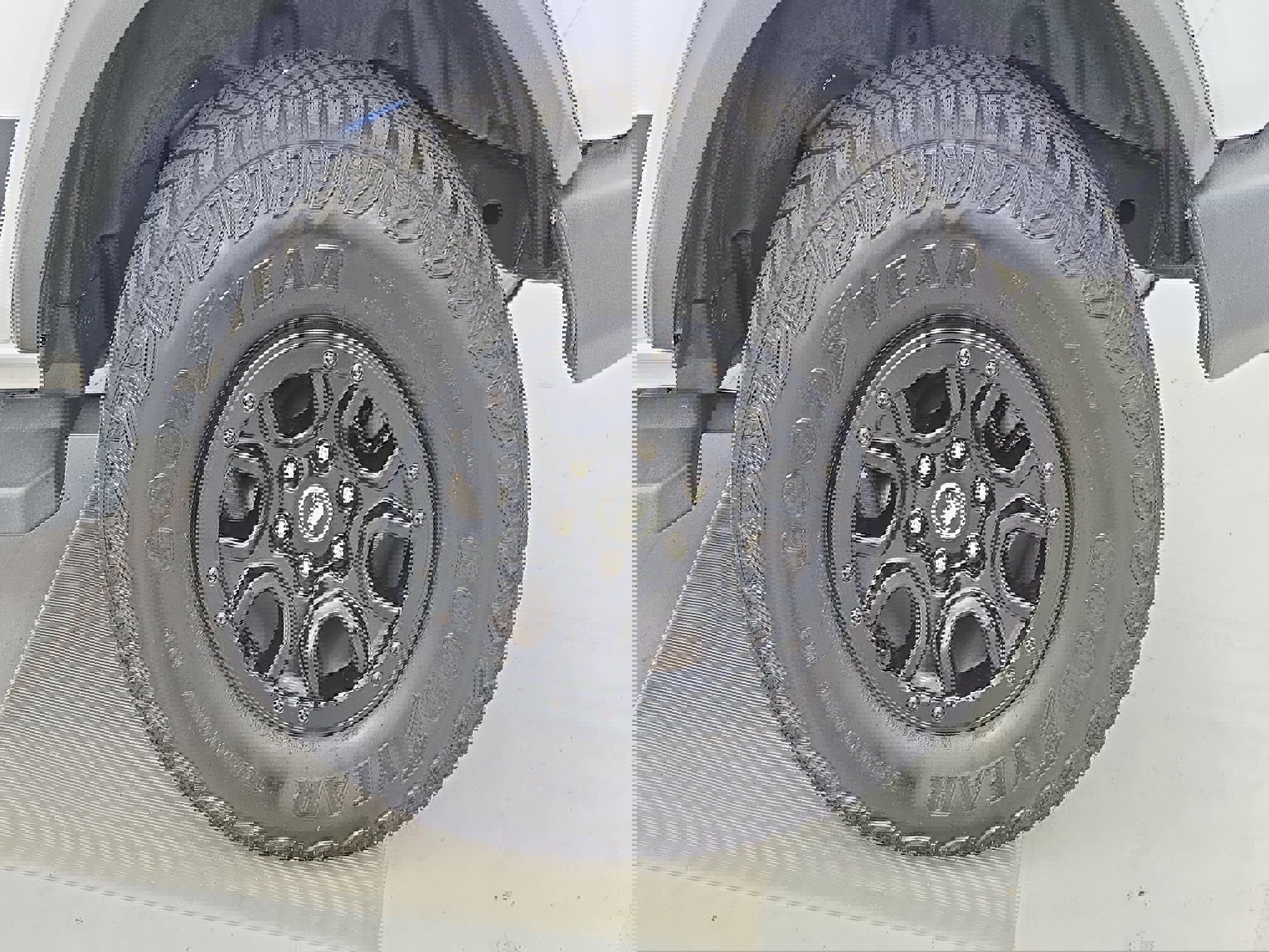 Used 2023 Ford Bronco Wildtrak image 32