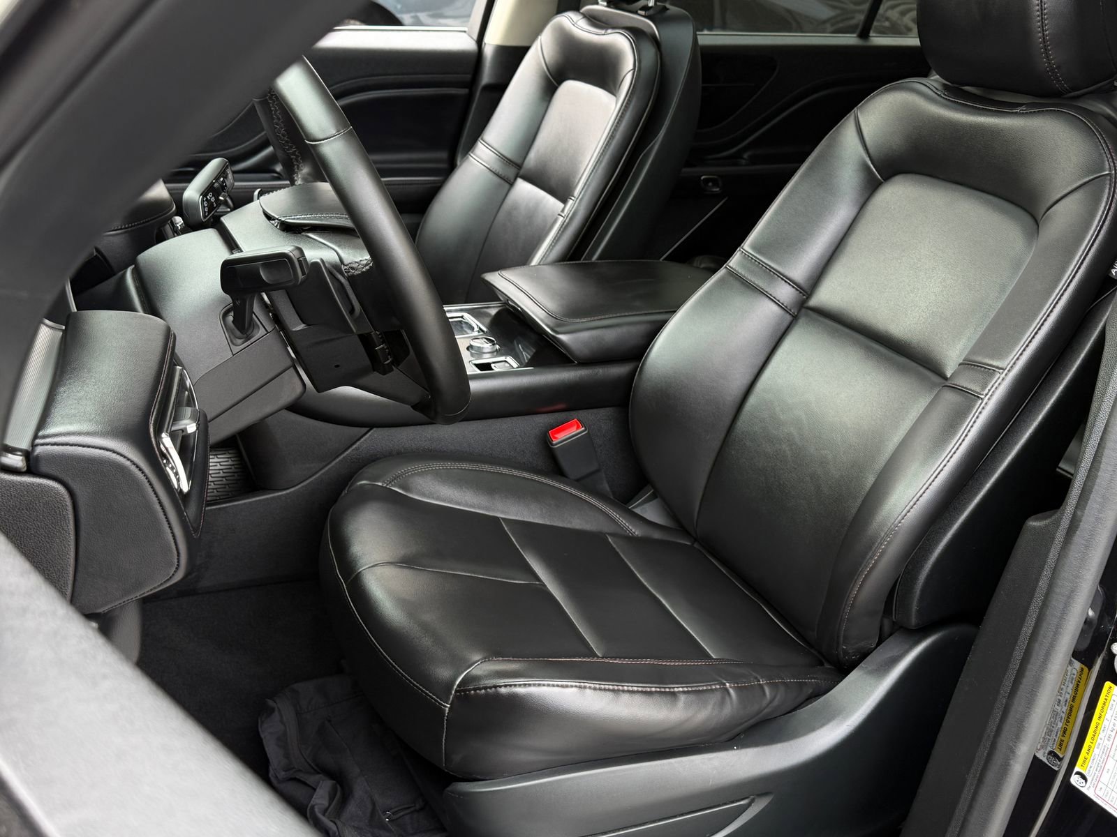 Certified 2023 Lincoln Aviator AWD w/ Premium Package image 26