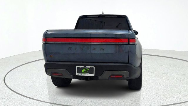 Used 2026 Rivian R1T Premium Tri AWD/4WD image 7