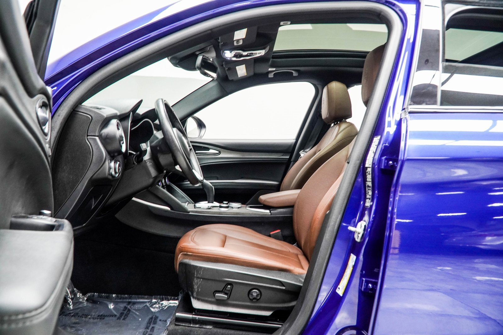 Used 2022 Alfa Romeo Stelvio Ti image 35