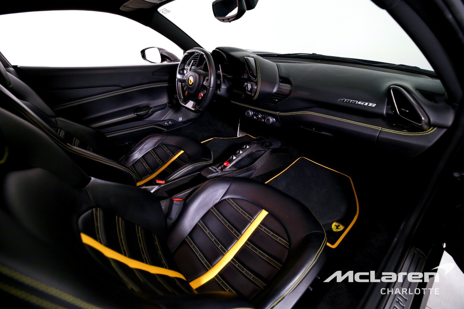 Used 2017 Ferrari 488 GTB RWD image 19