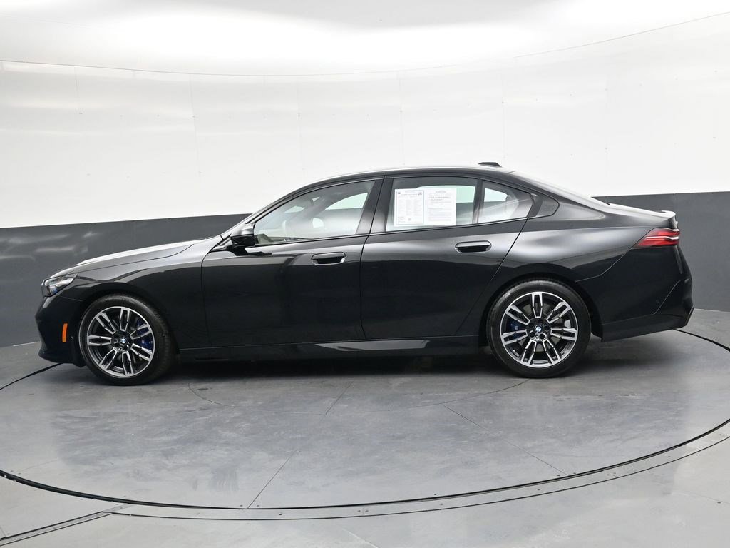 Used 2024 BMW 540i xDrive w/ Premium Package AWD/4WD image 6