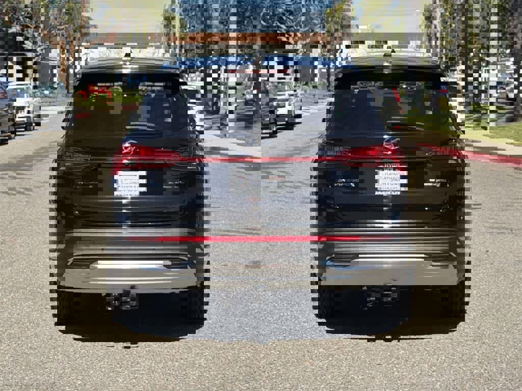 Used 2022 Hyundai Santa Fe Limited image 5