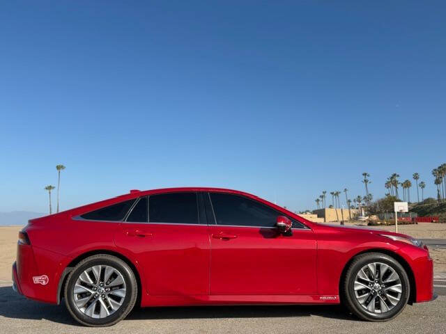 Used 2023 Toyota Mirai w/ Advanced Technology Package RWD image 5