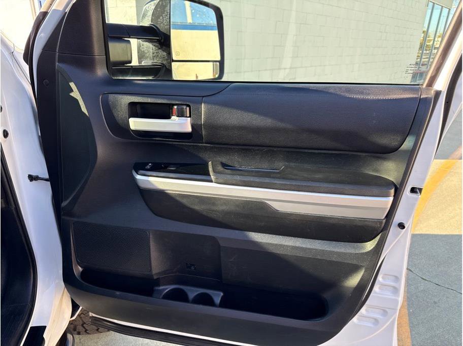 Used 2014 Toyota Tundra SR5 image 24