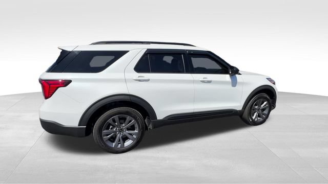 Used 2026 Ford Explorer Active w/ Active Comfort Package AWD/4WD image 8
