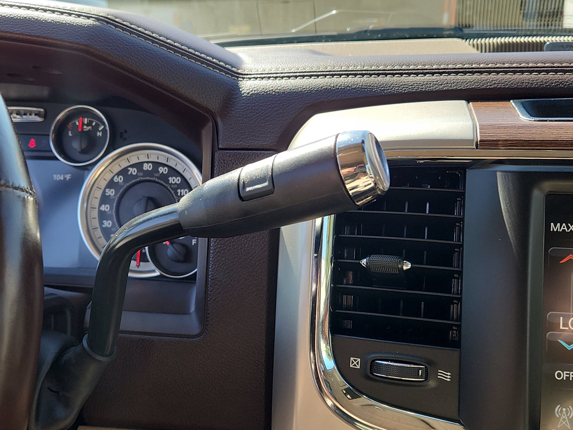 Certified 2016 RAM 2500 Laramie w/ Convenience Group AWD/4WD image 21