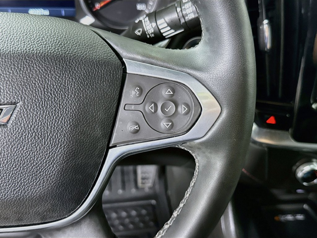 Used 2023 Chevrolet Traverse RS AWD/4WD image 23