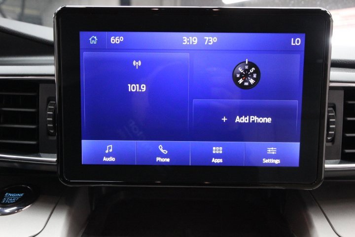 Used 2022 Ford Explorer XLT w/ Equipment Group 202A image 22