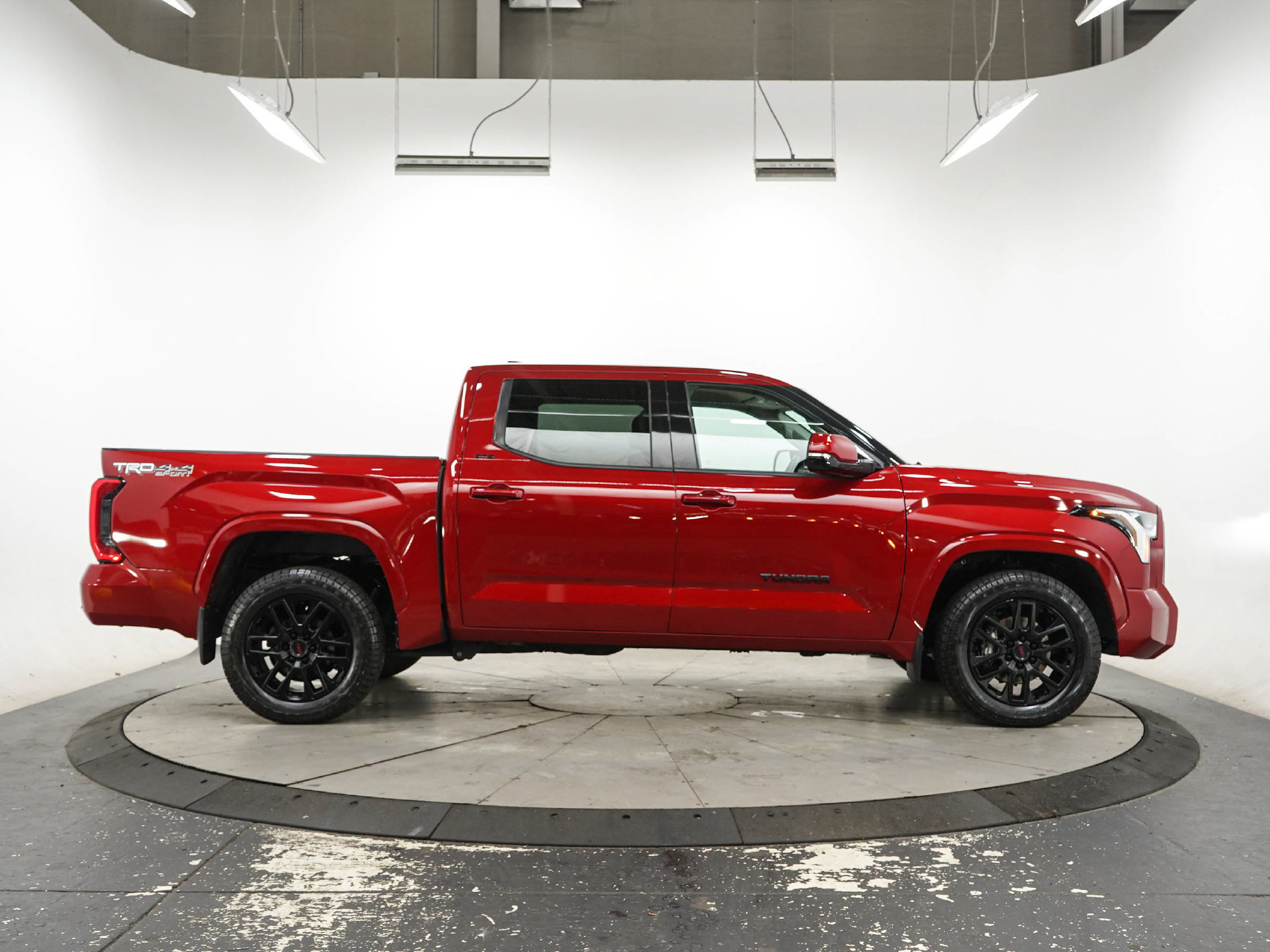 Used 2022 Toyota Tundra SR5 AWD/4WD image 6