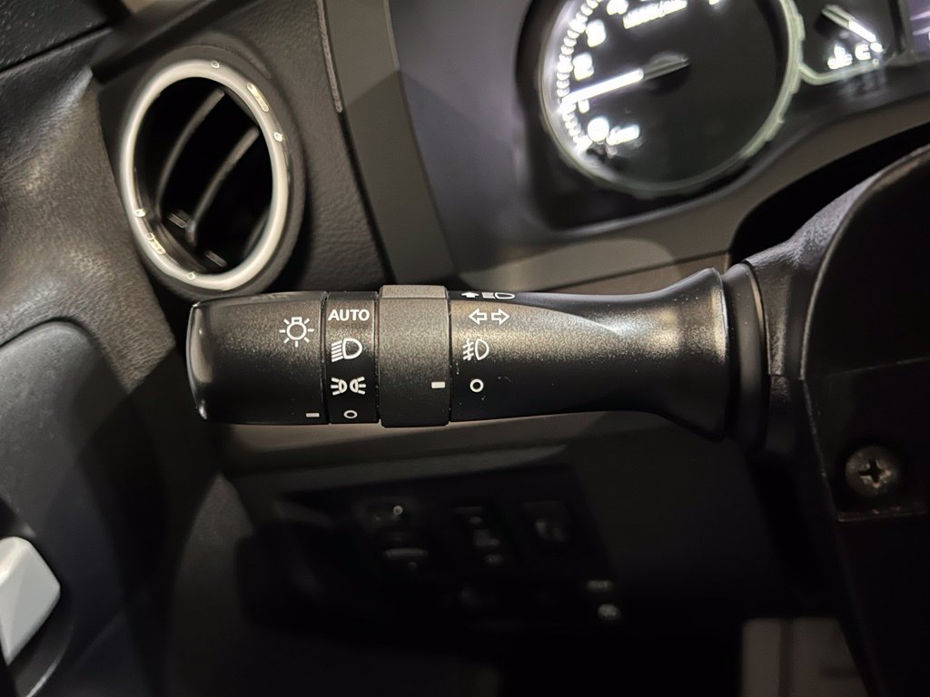 Used 2019 Toyota Tundra SR5 AWD/4WD image 22