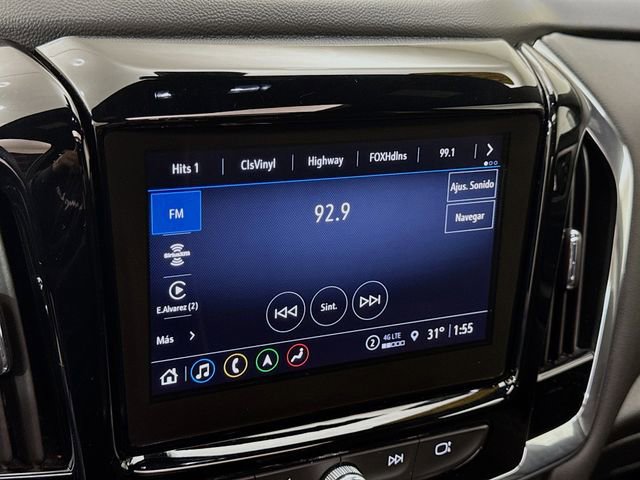 Used 2023 Chevrolet Traverse Premier image 16