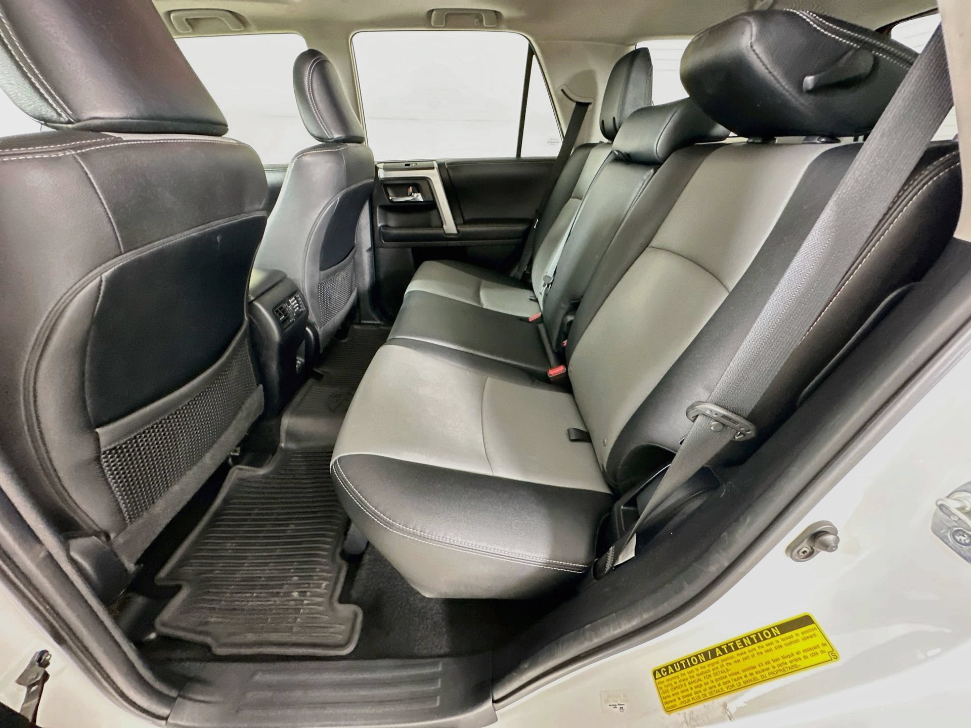 Used 2020 Toyota 4Runner SR5 Premium w/ Moonroof Package AWD/4WD image 26